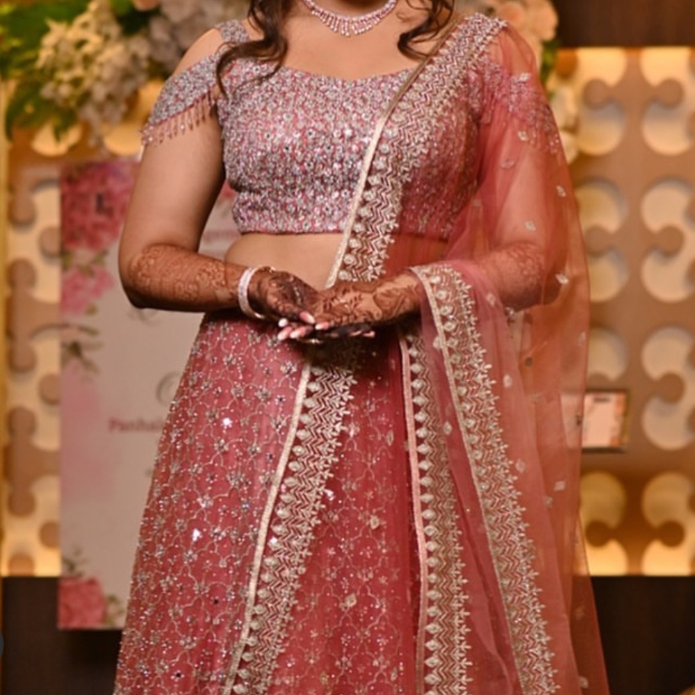 Bridal lehanga - Picture 2 of 2